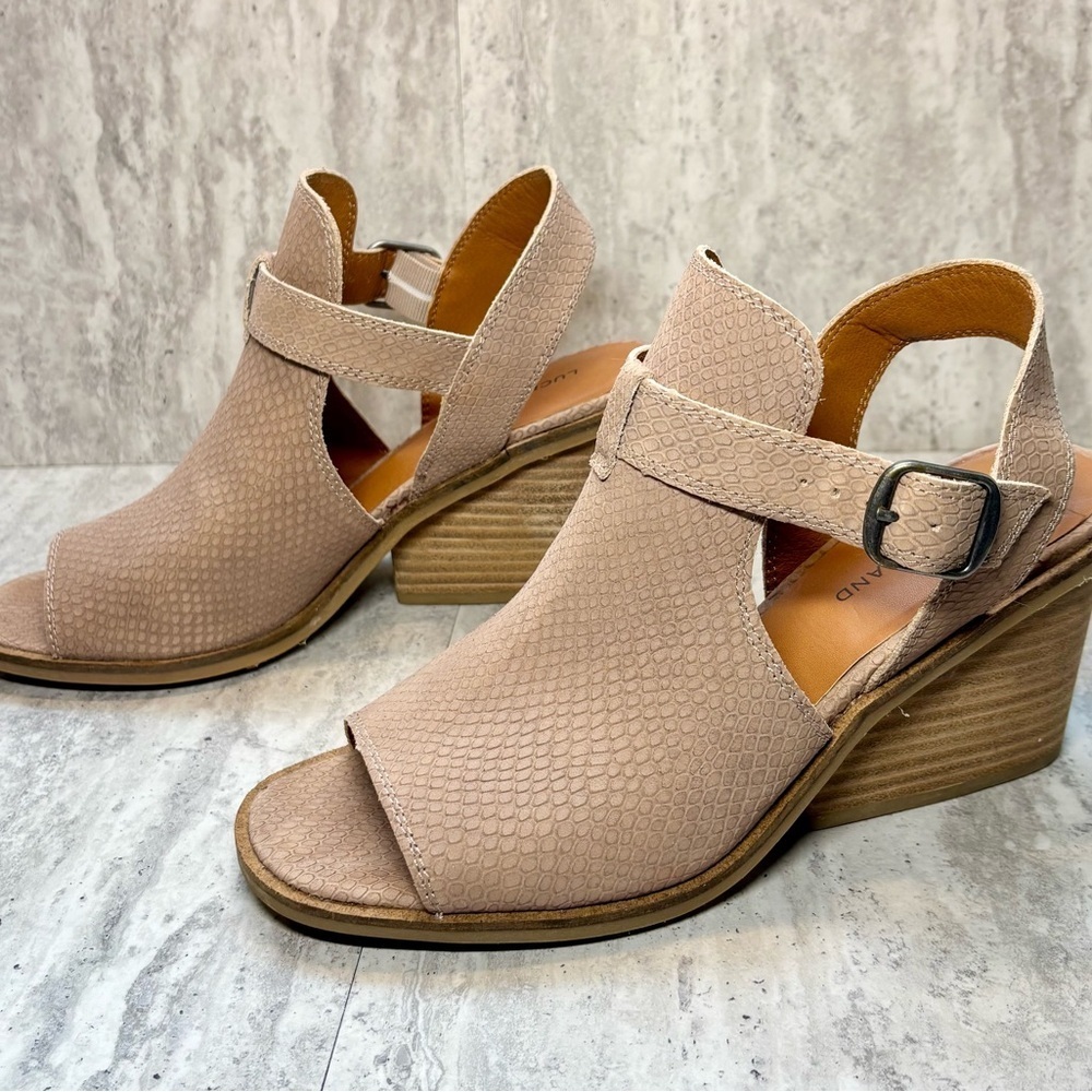 Lucky Brand Tan Brown Leather Adjustable Wedge Sandals 7.5M